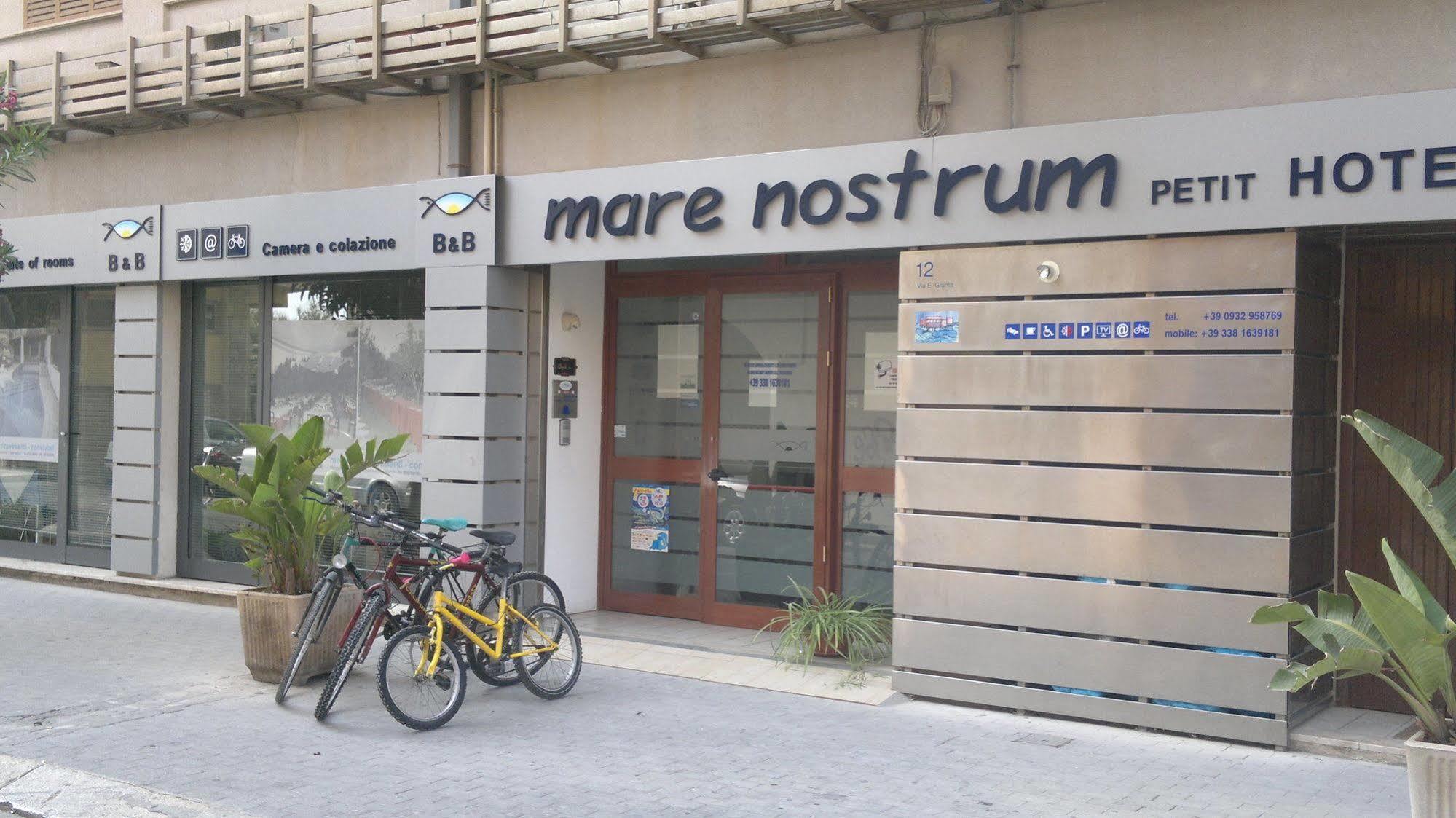 Mare Nostrum Petit Hotel Pozzallo Exteriör bild